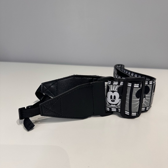 Disneyland Mickey Mouse camera strap - Picture 2 of 5